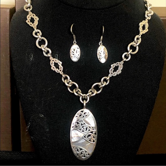 LOIS HILL Sterling Silver Mother of Pearl Inlay Necklace and Earrings - Picture 9 of 17